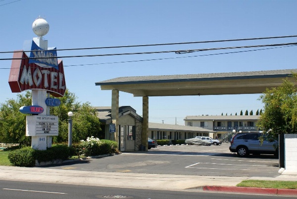 Sahara Motel image 3
