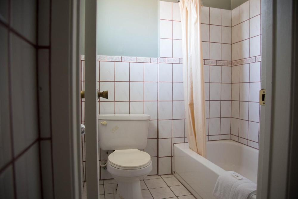 Room image 2